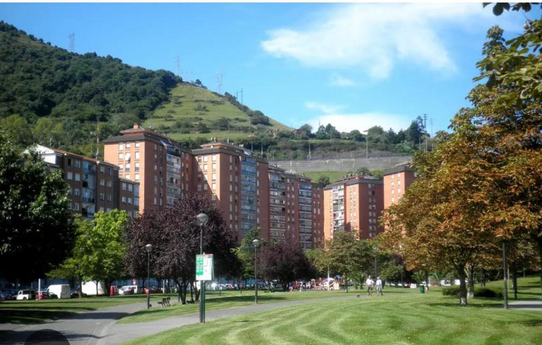 Bonito Apartamento En Zamakola Бильбао Экстерьер фото